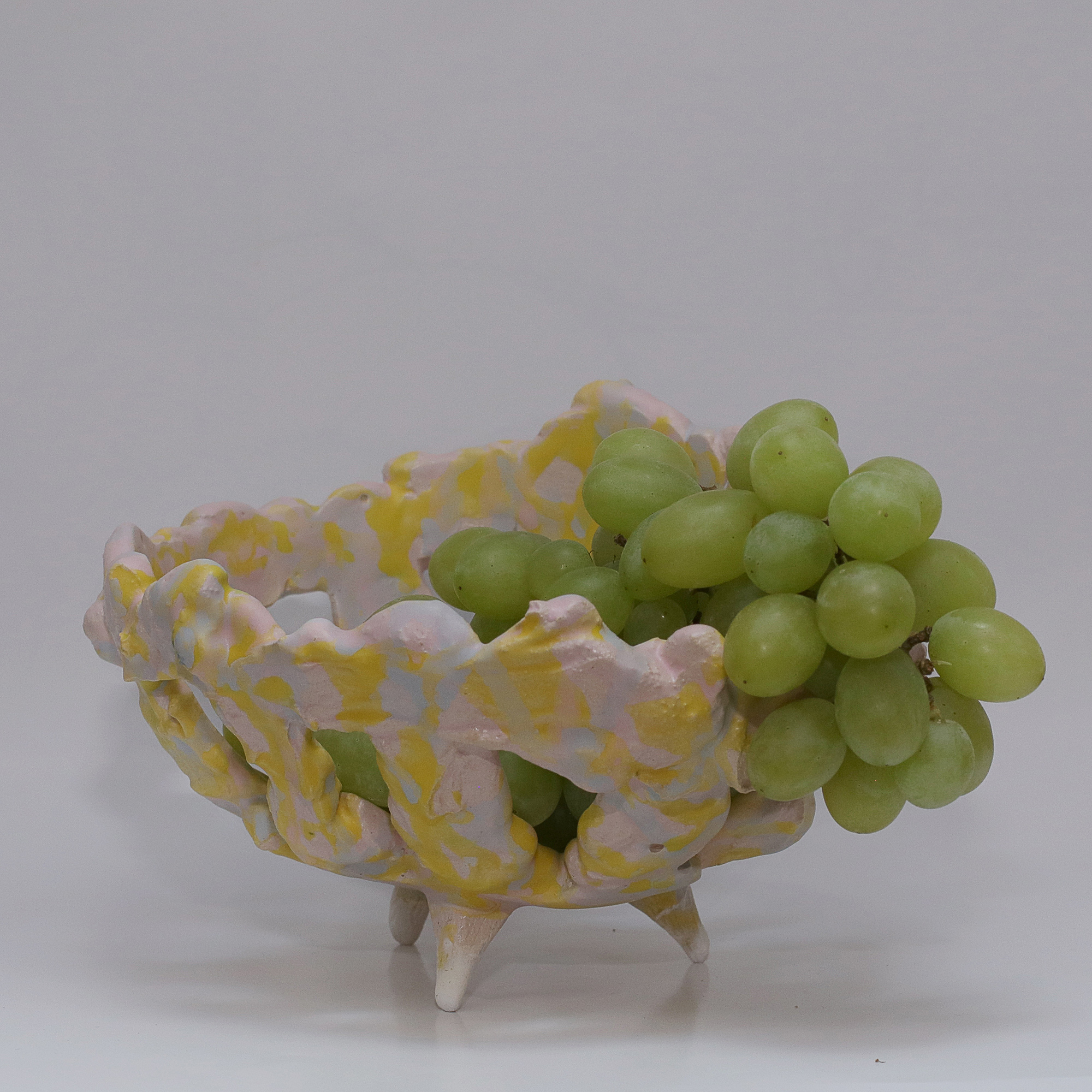 Keramik Deko Obst Schale bunt gelb pastell Oster Ostern Fruehling abstrakt Nest