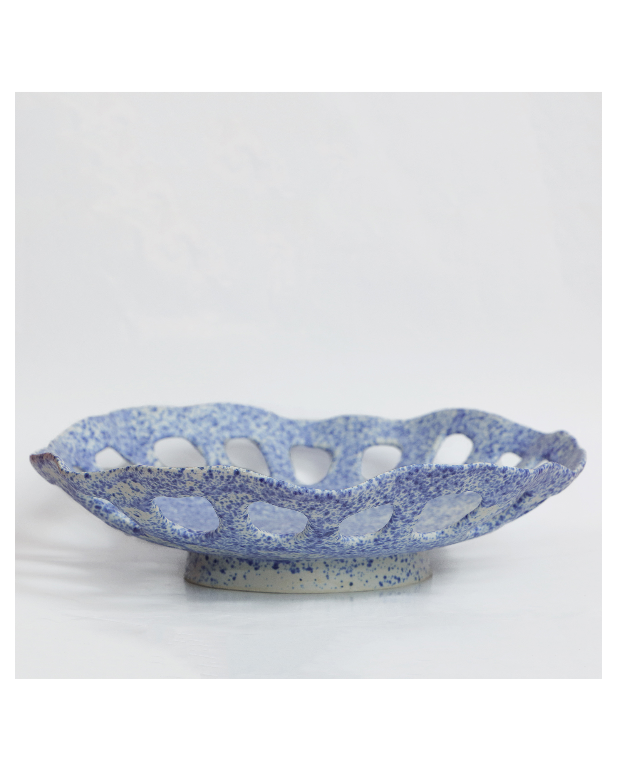 XL Statement Bowl Obst Deko Schale Keramik abstrakt blau weiss Steinzeug Kunst
