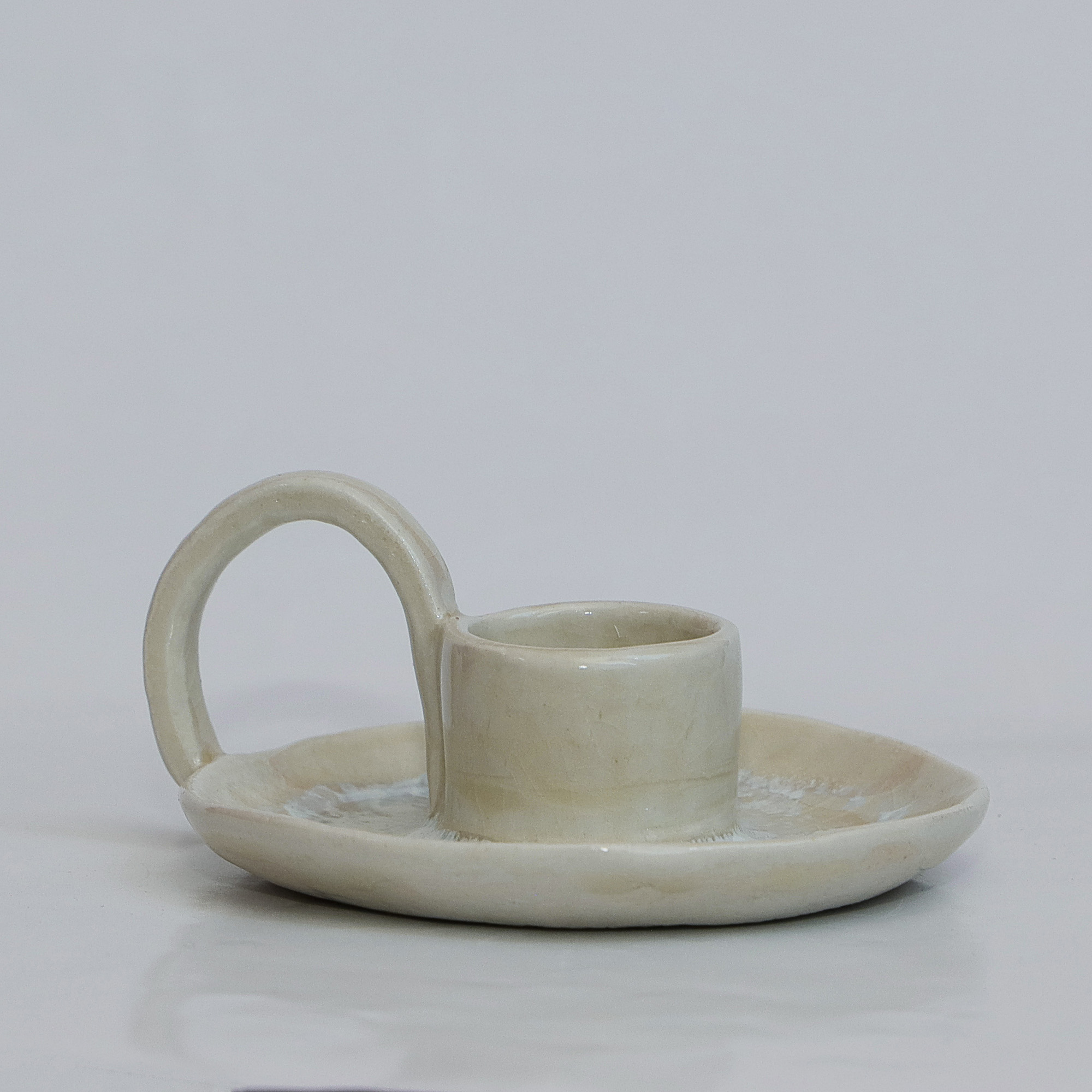 Nahaufnahme Keramik Steinzeug Unikat weiss Farb Verlauf Kerzen Staender Halter Deko Kunst