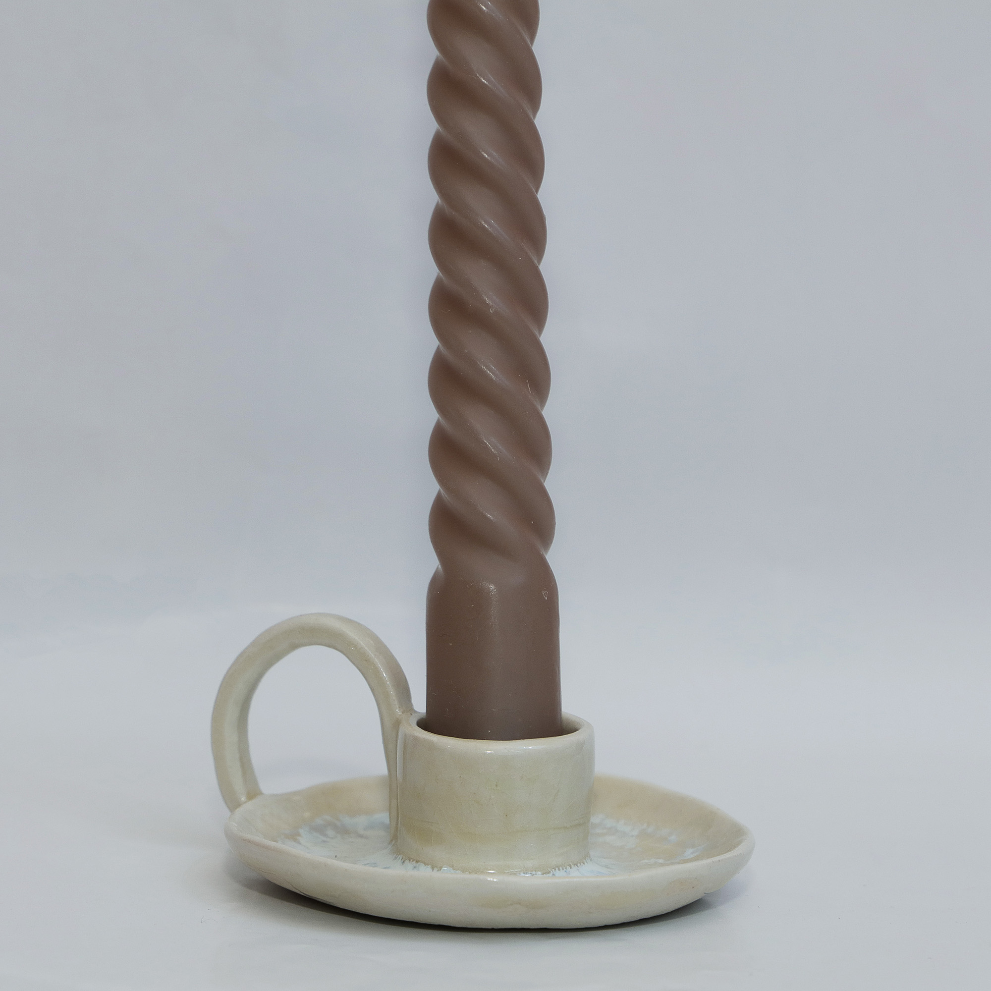 Nahaufnahme Keramik Steinzeug Unikat weiss Farb Verlauf Kerzen Staender Halter Deko Kunst