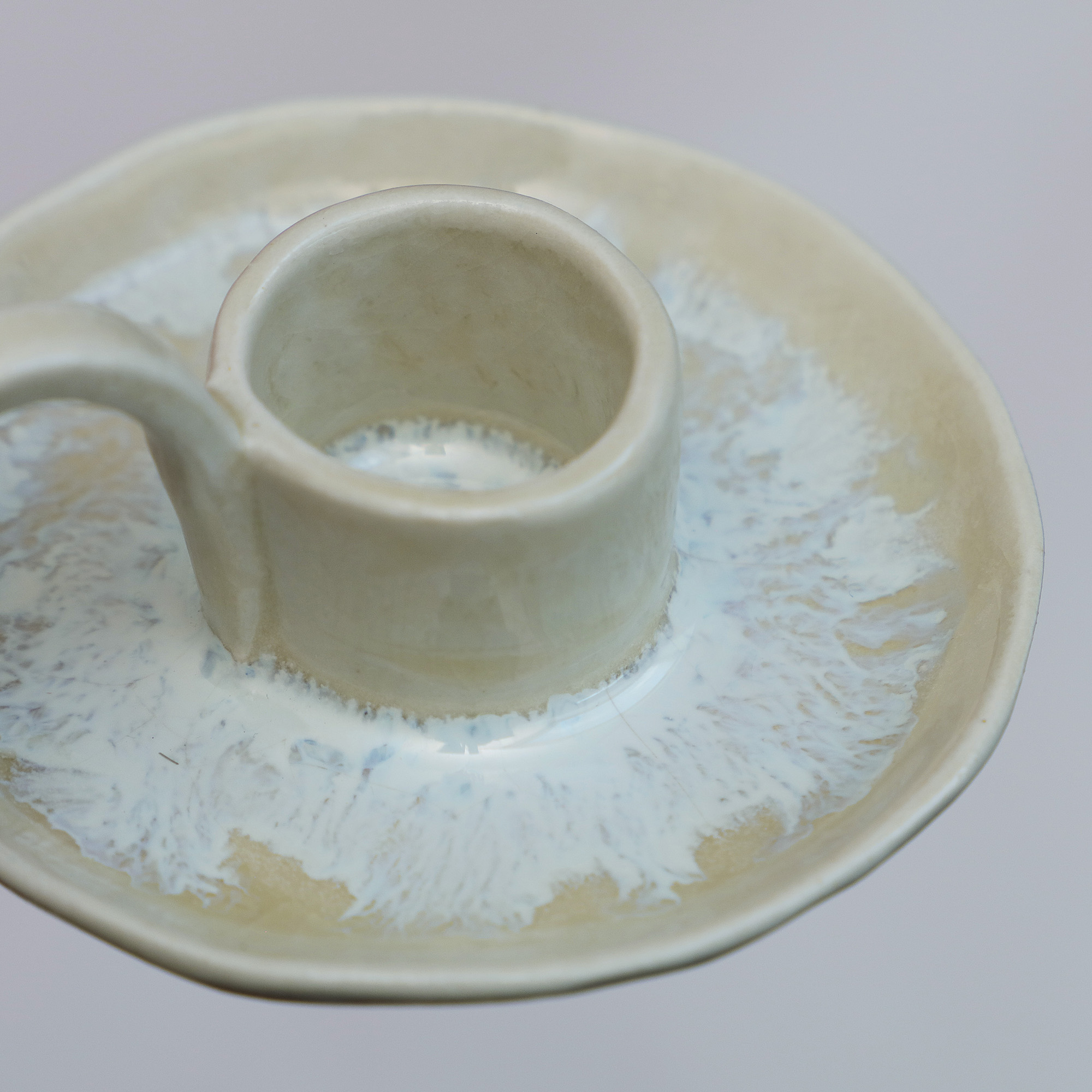 Nahaufnahme Keramik Steinzeug Unikat weiss Farb Verlauf Kerzen Staender Halter Deko Kunst