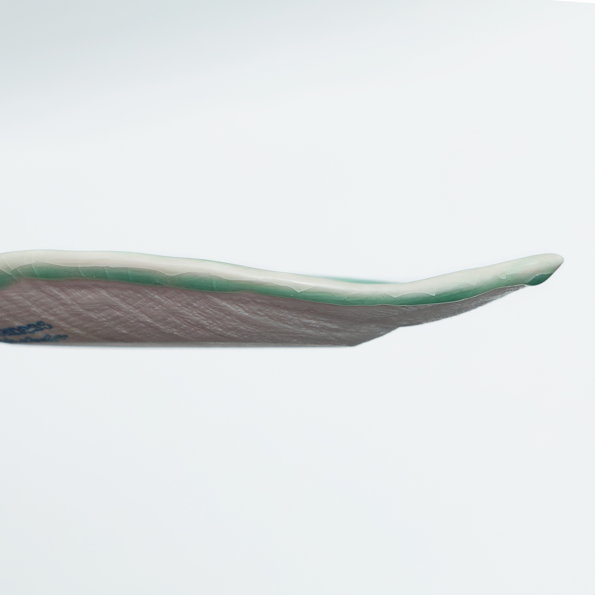 Nahaufnahme XS Mini klein Blatt Schale Schmuck Deko tuerkis craquelee Weichporzellan Kunst