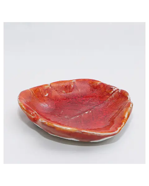 XS mini kleines Deko Blatt Schale Schmuck rot Glasur Weichporzellan Kunst antik