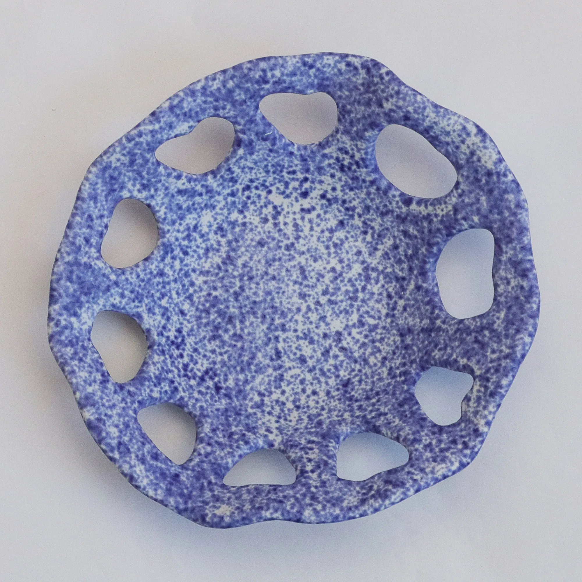 Nahaufnahme Kleine blau weiß Künstler Deko Obst Schale Keramik Steinzeug Unikat Punkte